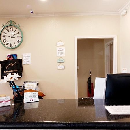 Yorktown Inn And Suites Extérieur photo