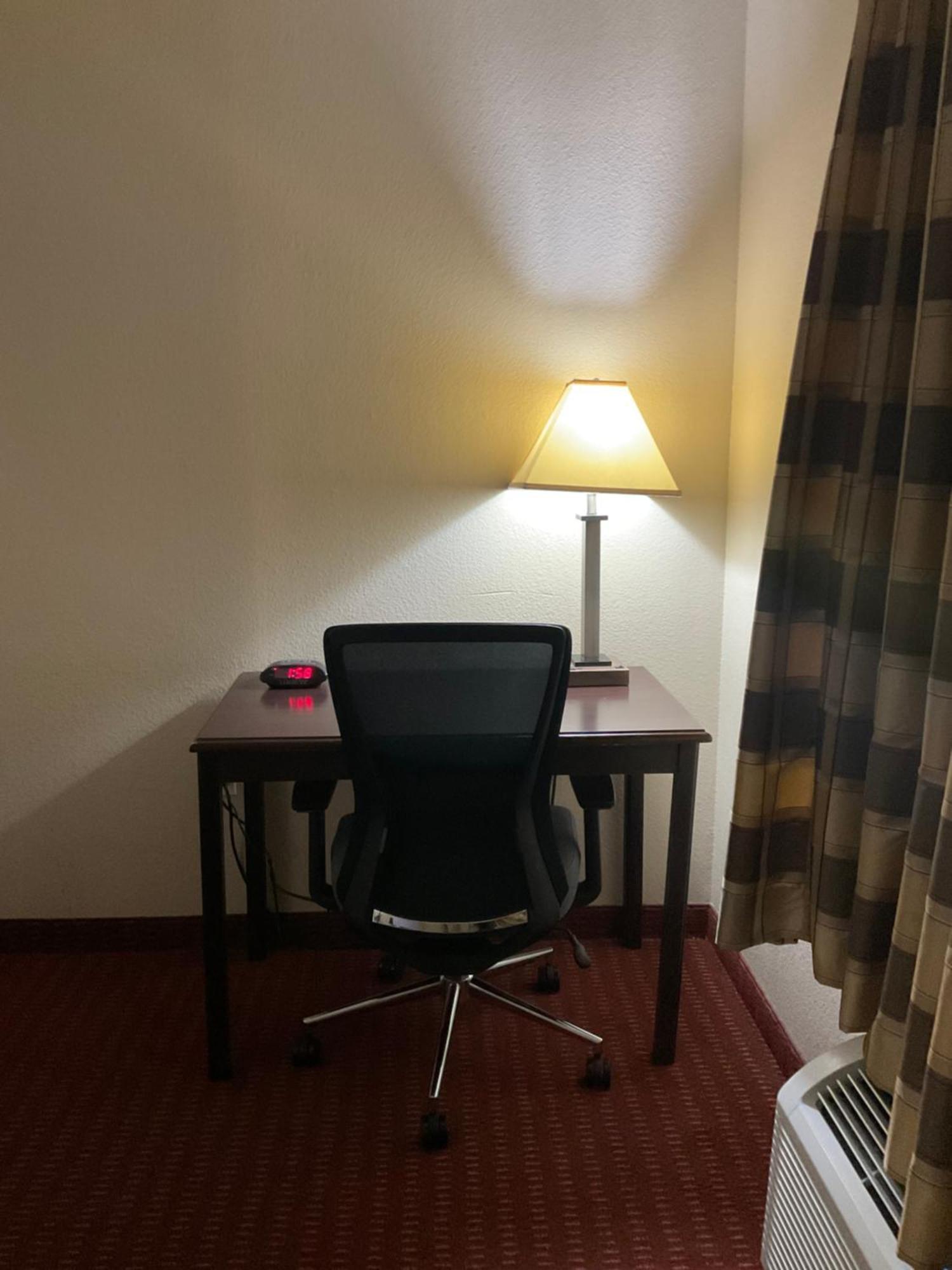 Yorktown Inn And Suites Extérieur photo