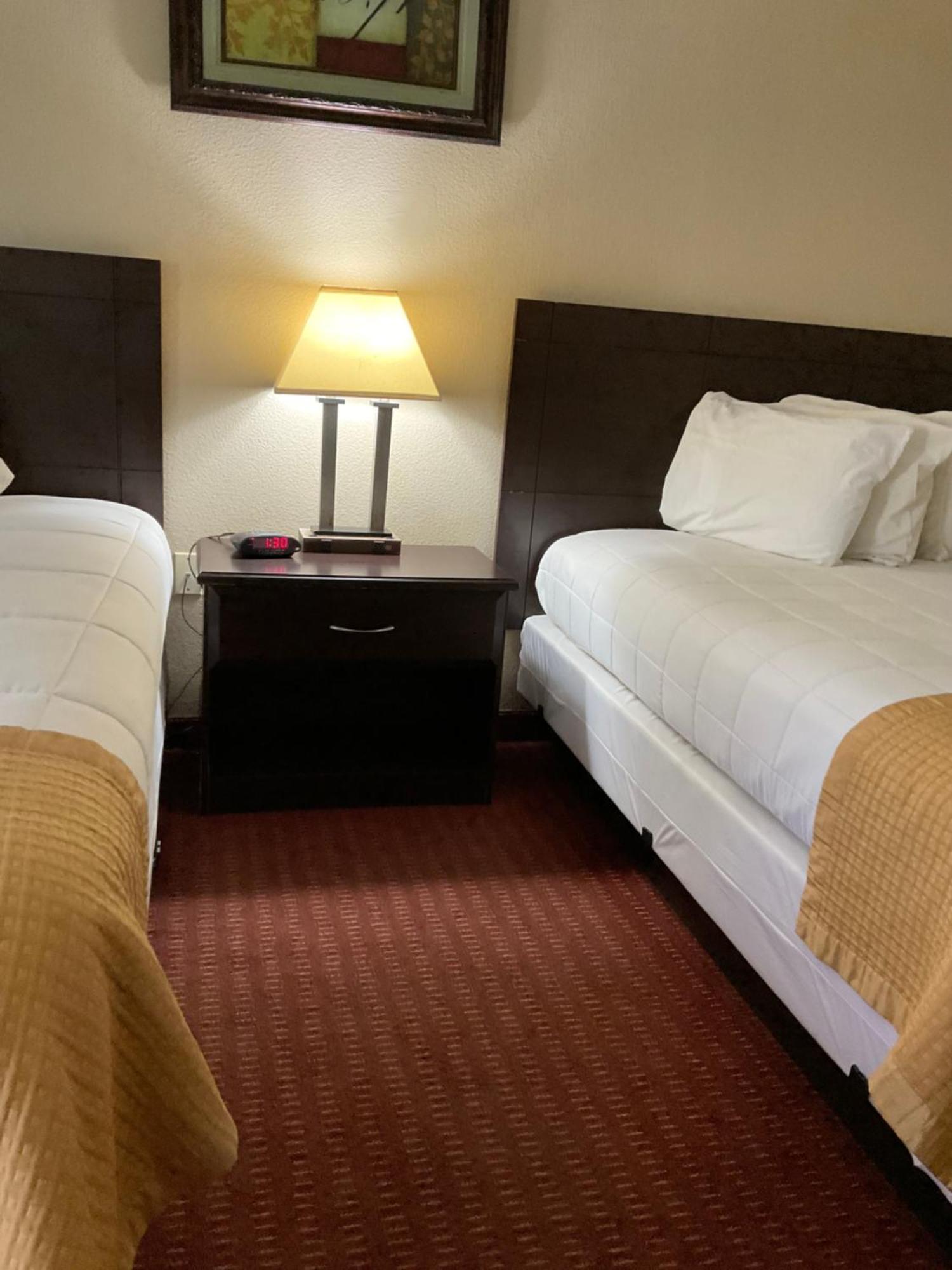 Yorktown Inn And Suites Extérieur photo