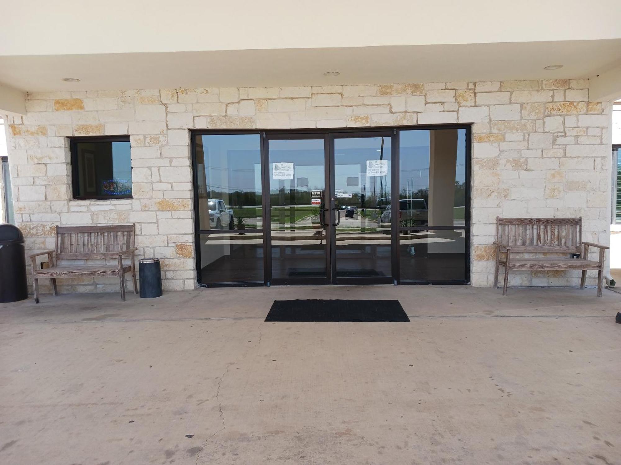 Yorktown Inn And Suites Extérieur photo