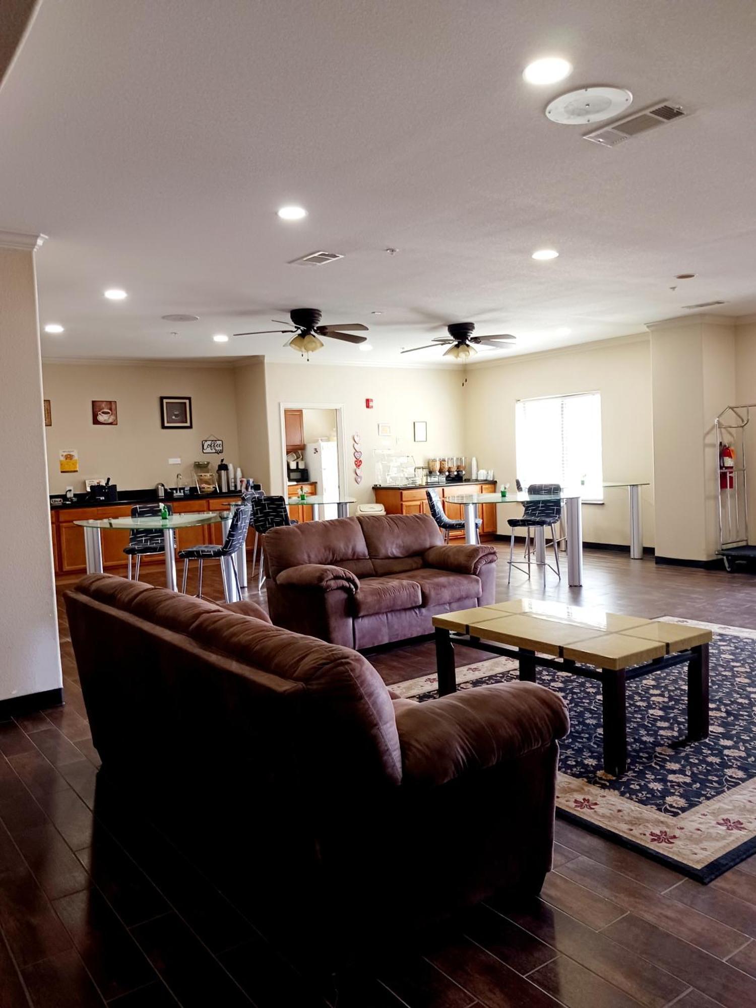 Yorktown Inn And Suites Extérieur photo