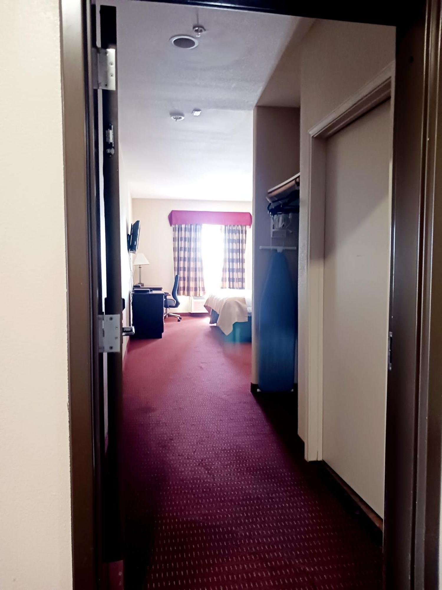 Yorktown Inn And Suites Chambre photo